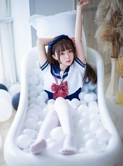 《裸》(纪录片)